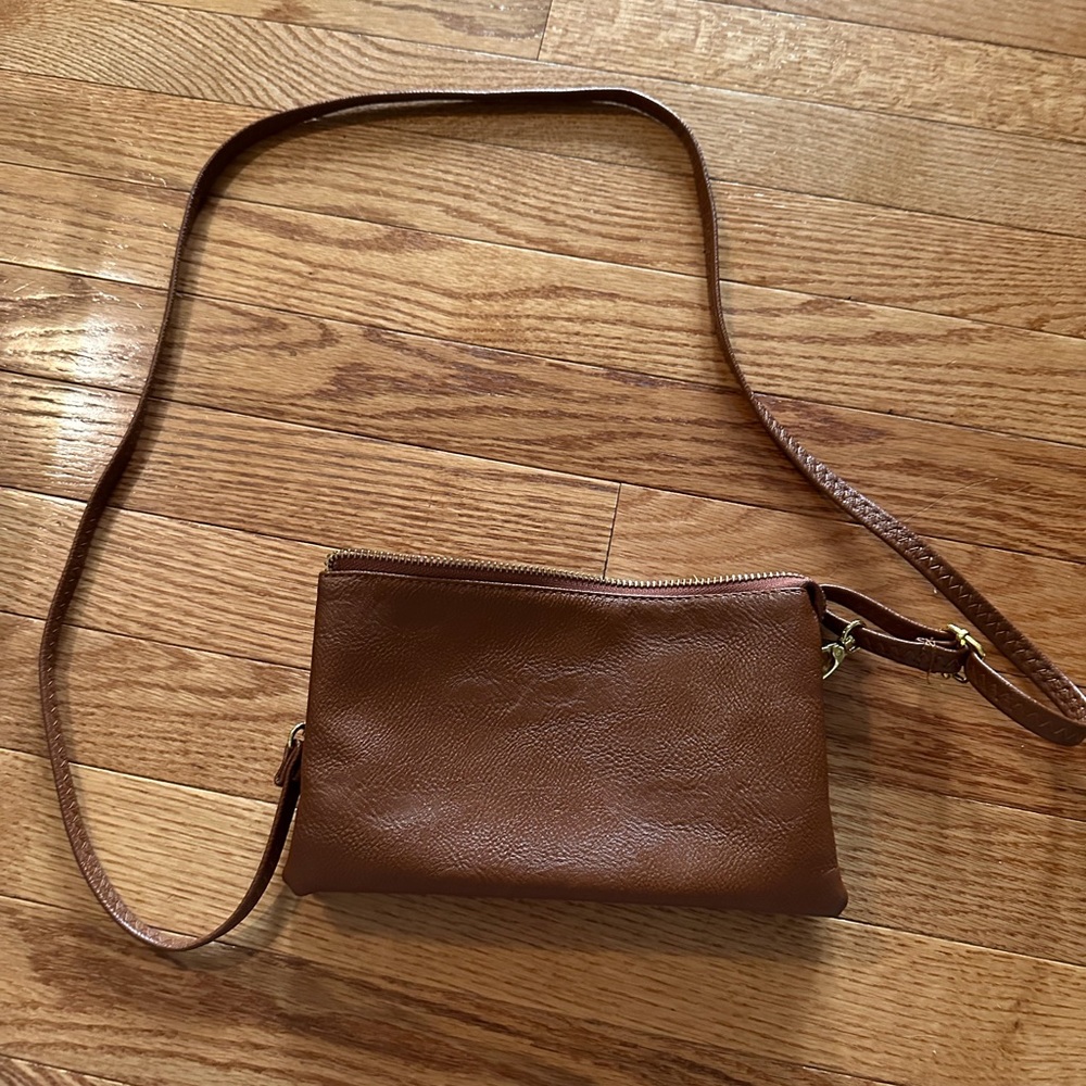 Brown shoulder bag